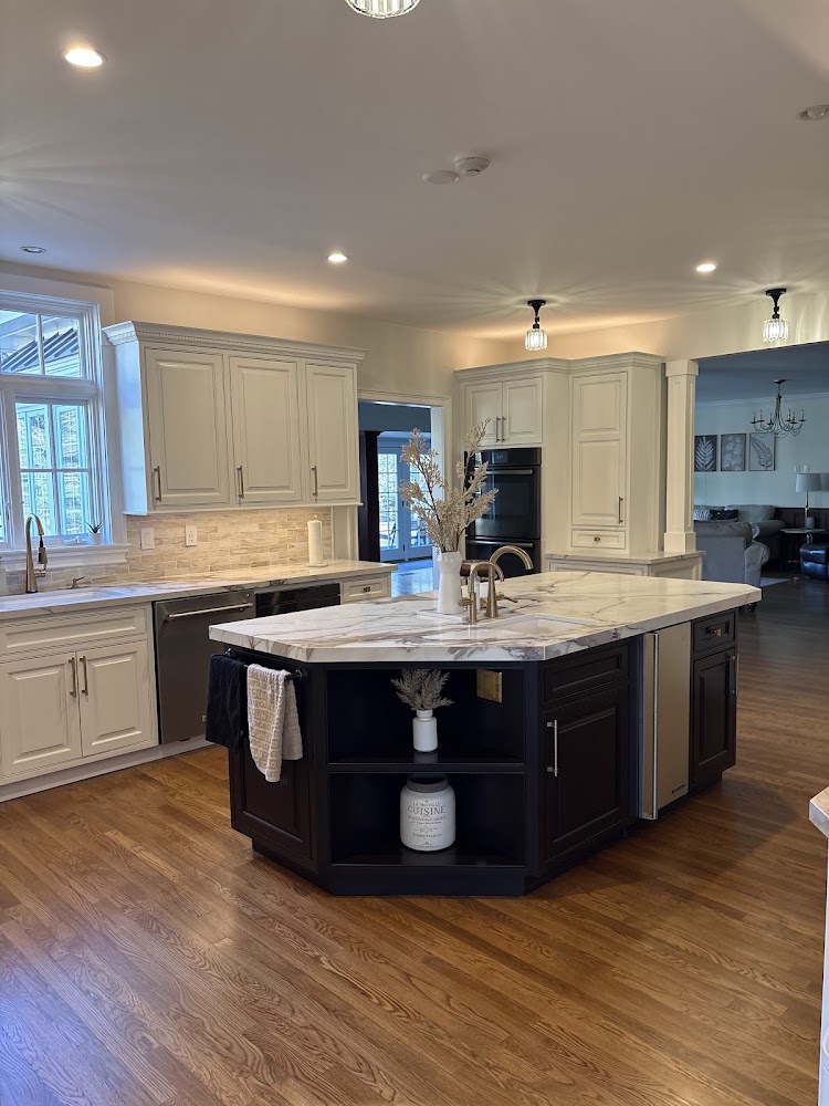 Lara's Painting & more LLC